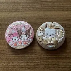 サンリオ　刺繍缶バッジ　シークレット ポチャッコ