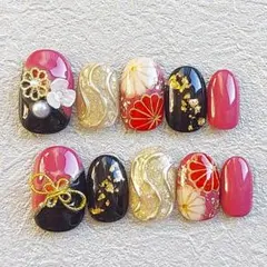 【現品販売】成人式ネイル　サイズ固定　お急ぎの方にも！　赤×黒×ゴールド　和柄