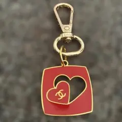 シャネル ハートモチーフチャーム レッド