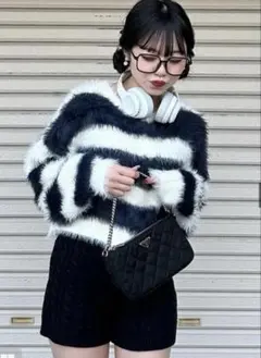 ボーダー柄フェザーニットトップス