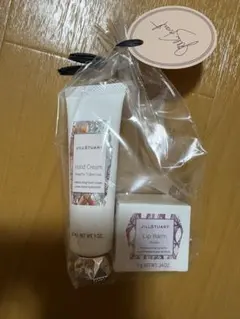 【新品未使用】ジルスチュアート　ハンドクリーム　リップバーム