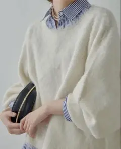 白ニット 袖ボリューム GALLARDA GALANTE