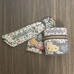 ハローキティ スカーフ付きチャームポーチ　ヒョウ柄 日焼けキティ