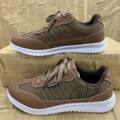 新品★メンズ★26.0cm★軽量 クッション クラシックスニーカー 茶色2389