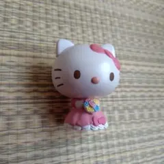 ハローキティ ドレス フィギュア