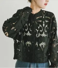 レースクロップドシャツ 　ITEMS URBANRESEARCH