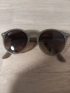 Ray-Ban RB2180-F サングラス
