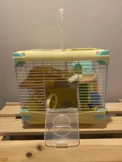 【ハムスター用飼育ケージ ハウス・給水器・回し車付き　中古】のサムネイル