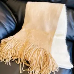 【美品】セシルマクビー　大判マフラー　ホワイト〜ベージュグラデーション　ストール