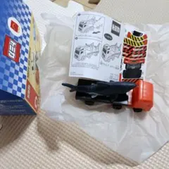 ハッピーセット　メガロドン搬送車のサムネイル
