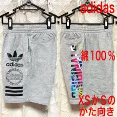 adidas カラフル ハーフパンツ