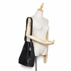 LOUIS VUITTON エピ ショルダーバッグ ブラックのサムネイル