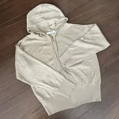 【美品】春 パーカー　ベージュ ニットフード付きパーカー