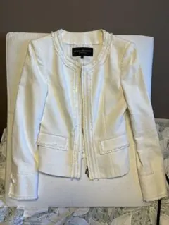 美品　ボディドレッシングデラックス　ノーカラージャケット　卒業式入学式　40