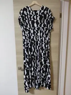 antiquaロングワンピースのサムネイル