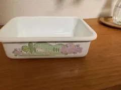 ホーロー製 食品保存容器 角型のサムネイル