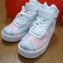NIKE　エアフォース1 アップステップHI LX
