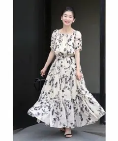 CAWAII 水墨画風の花広がるティアードロングワンピース