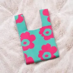 Item thumbnail for item cc2d22bb-2ea4-49a5-9e43-1c47ffa490e1