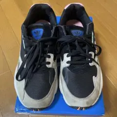 スニーカー adidas SHW675001ピンク／ブラック