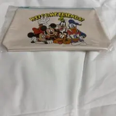 新品未開封！ミッキーマウスと仲間たちのデザインのポーチネコポス匿名配送送料込