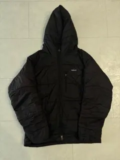 Patagonia 黒 ダウンジャケット フード付き