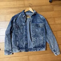 Item thumbnail for item 8070995c-7edf-47b0-8c12-226b8ab95e88