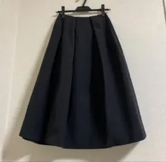黒のフレアスカートのサムネイル