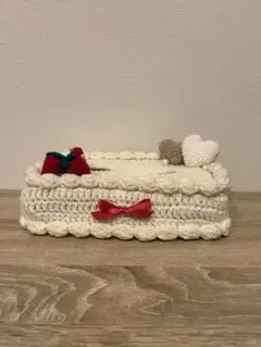 かぎ針 いちごとハートのケーキ ティッシュケース