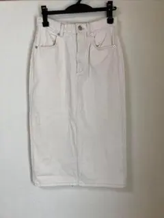 ZARA ホワイト タイトスカート ひざ丈 スリット入り