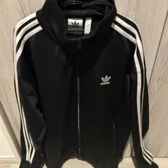 Item thumbnail for item 8ac81423-31f5-4ca0-889a-3ce5cfbd7275