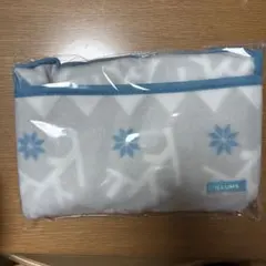 ILLUMS ×資生堂コラボ　雪の結晶柄 ミニフリースブランケット