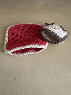 ハンドメイド　小物ポーチ　編み物