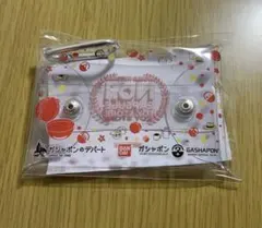 バンダイ　ガシャポンデパート　記念クリアマルチポーチのサムネイル
