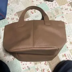 ブラウン トートバッグ