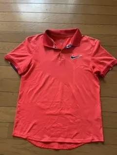 NIKE テニスウェア　ポロシャツ　コーラル色