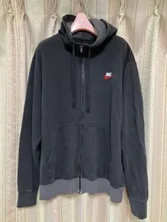 NIKE ナイキ　ジップアップパーカー　黒　Lサイズ　スミクロ　刺繍ロゴ