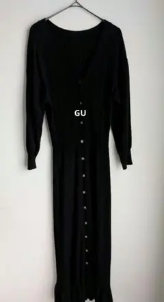 ジーユー　ニットワンピース　ブラック