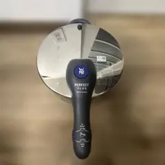WMF 4.5L 圧力鍋 PERFECT PLUS ドイツ製のサムネイル