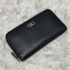 Ferragamo ガンチーニ ラウンドジップウォレット 長財布 品薄 希少