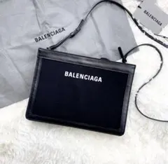 BALENCIAGA ブラック ショルダーバッグ