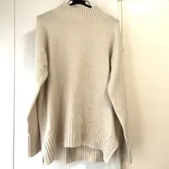 GU オフホワイト　ニットセーター S