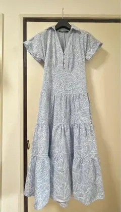 美品ZARA 刺繍入りブルーシャツワンピース XS
