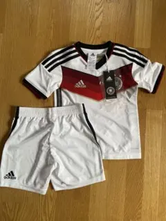 adidas 半袖セットアップ　110センチ
