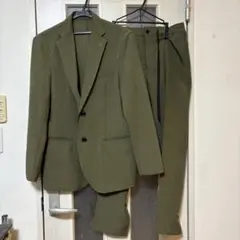 メンズ　セットアップ　カーキ色