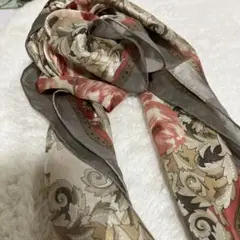 ネ*ム様 LUCIANO SOPRANI 花柄　大判スカーフ