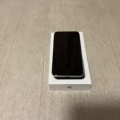 Apple iPhone SE (第3世代) ホワイト 本体