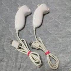 動作品　任天堂　純正品　Wiiヌンチャク白色２個