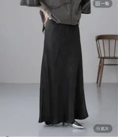 LOWRYSFARM ストレッチサテンスカート