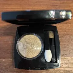 CHANEL ゴールド パウダーアイシャドウ